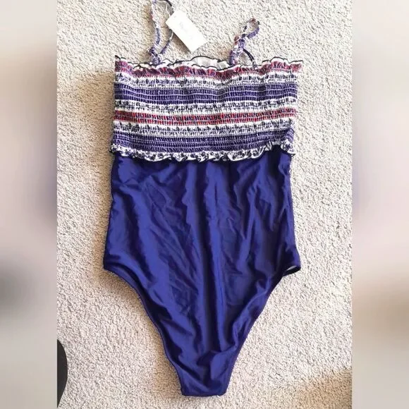 Monokinis Swimsuit - Picture 2 of 3